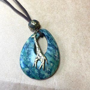 NWT Coldwater Creek Stone Giraffe Necklace 32in